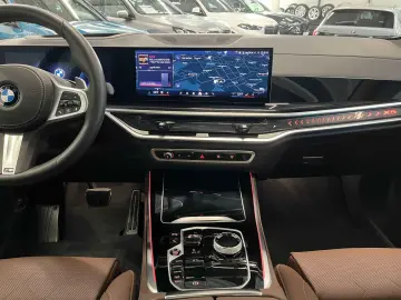 BMW X5 xDrive40i M Sport HUD PANO AHK 360 KAM RFK