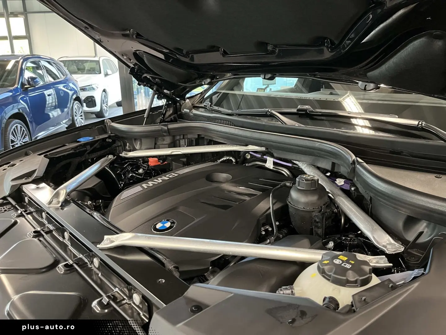 BMW X5 xDrive40i M Sport HUD PANO AHK 360 KAM RFK