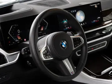 BMW X5 30d M SPORT.LUFTF.SOFTC.4ZONEN.DR.ASS.360.AHK