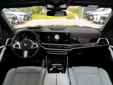 BMW X5 30d M SPORT.LUFTF.SOFTC.4ZONEN.DR.ASS.360.AHK