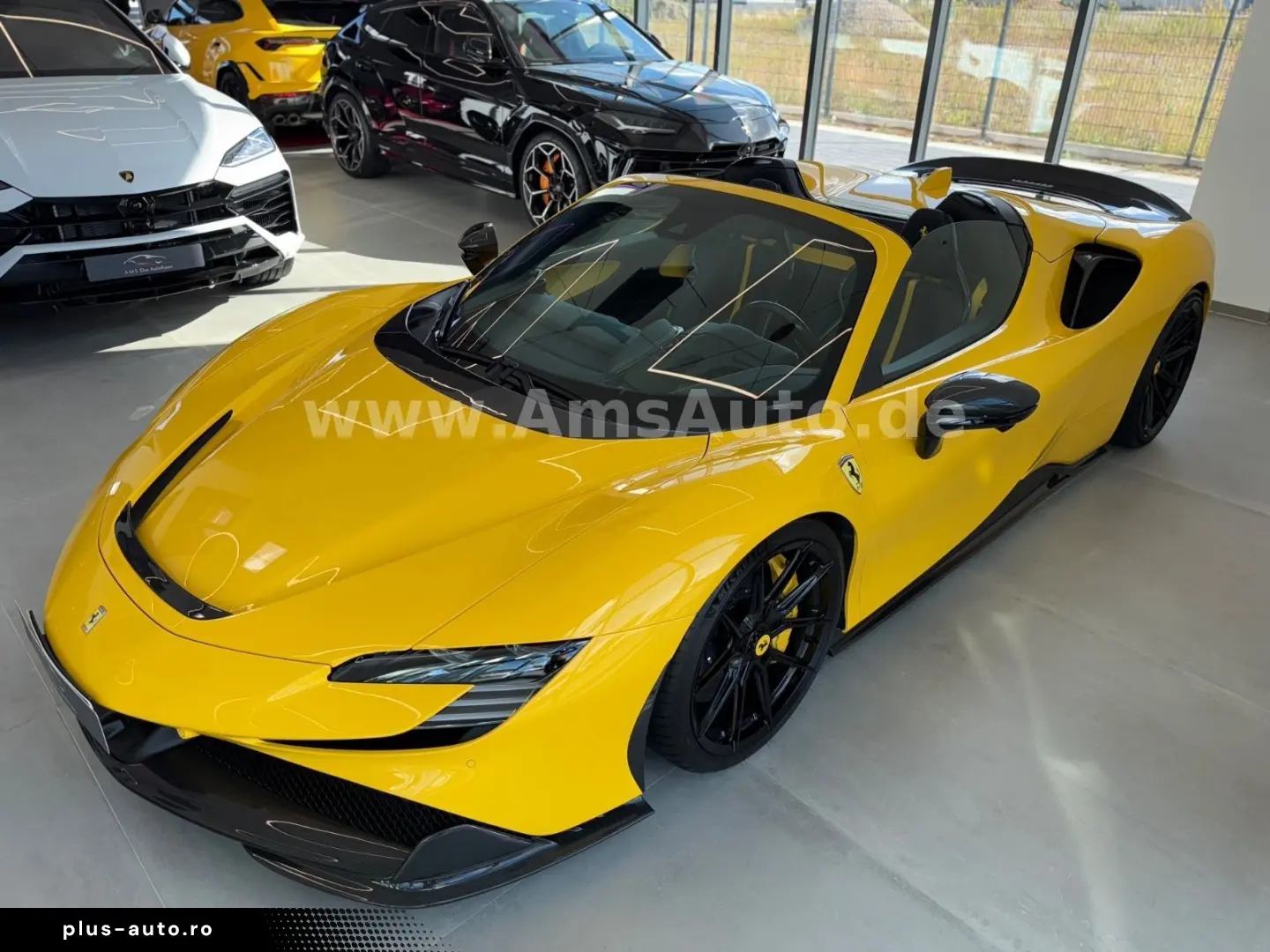 FERRARI SF90 Spider Novitec Carbon Lift