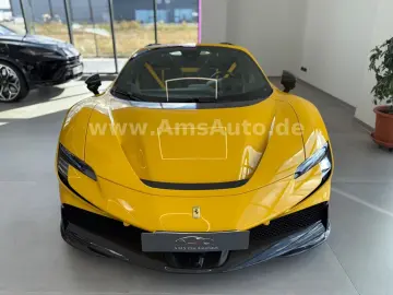 FERRARI SF90 Spider Novitec Carbon Lift
