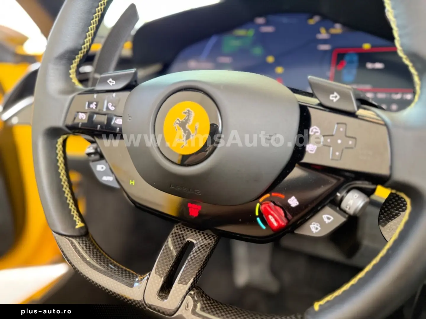 FERRARI SF90 Spider Novitec Carbon Lift