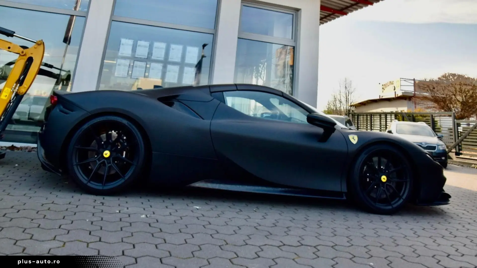 FERRARI SF90 SPIDER CARBON LIFT NOVITEC WRAP RACINGSITZE