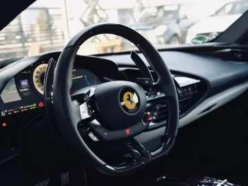 FERRARI SF90 SPIDER CARBON LIFT NOVITEC WRAP RACINGSITZE