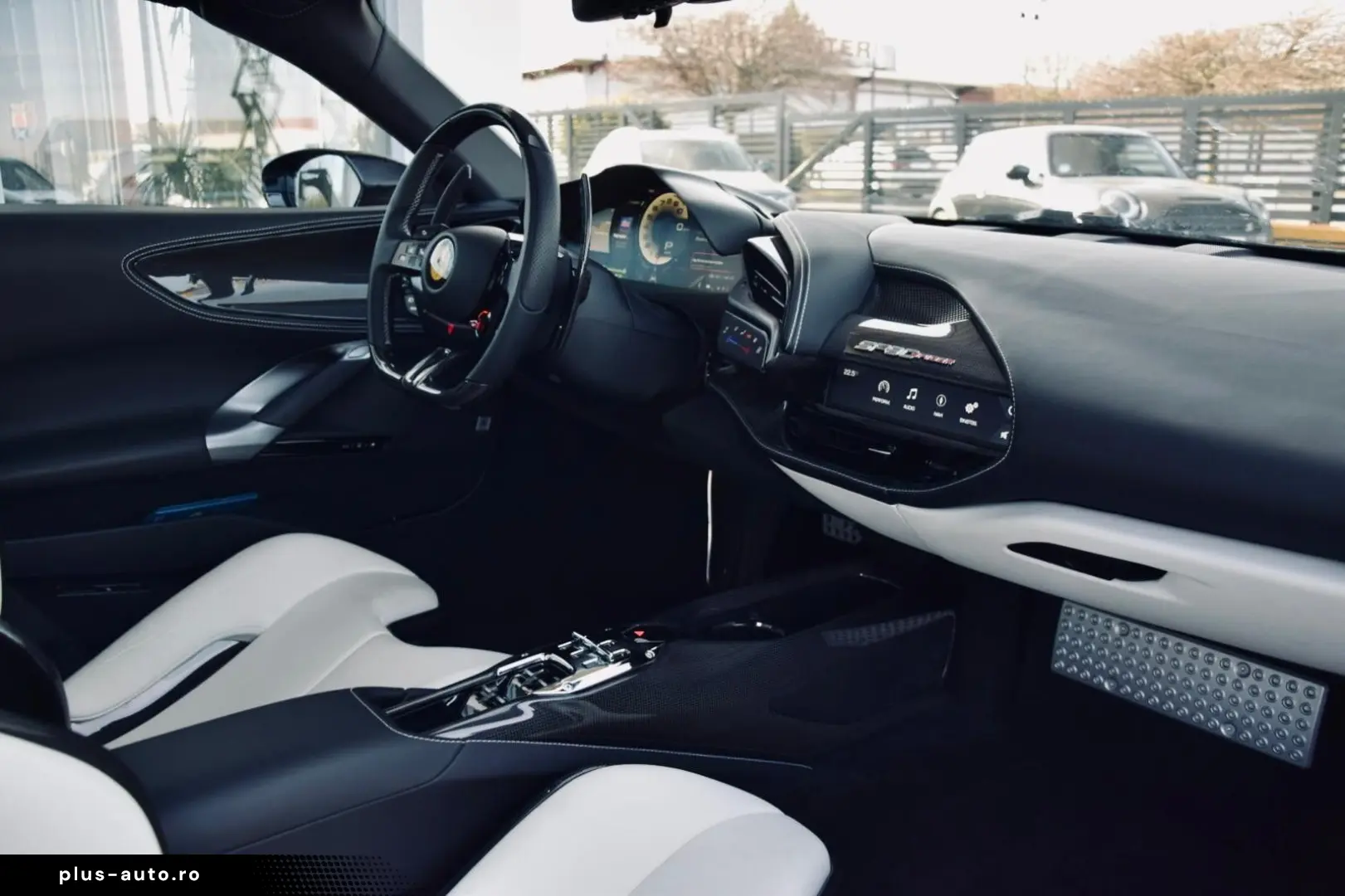 FERRARI SF90 SPIDER CARBON LIFT NOVITEC WRAP RACINGSITZE