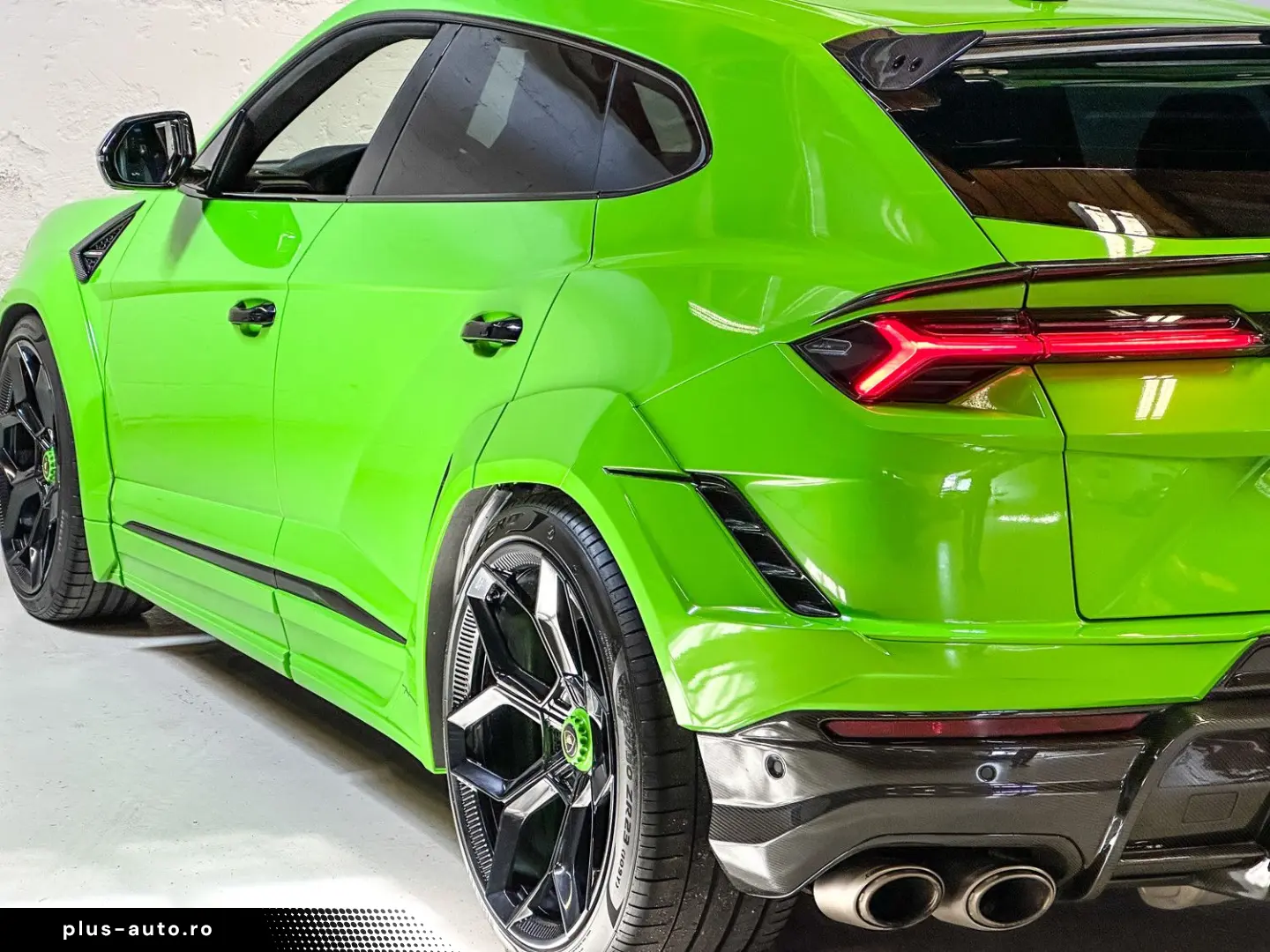LAMBORGHINI Urus Performante NOVITEC