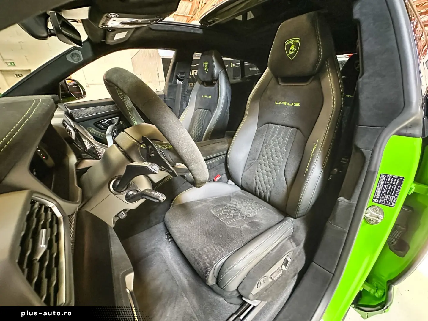 LAMBORGHINI Urus Performante NOVITEC