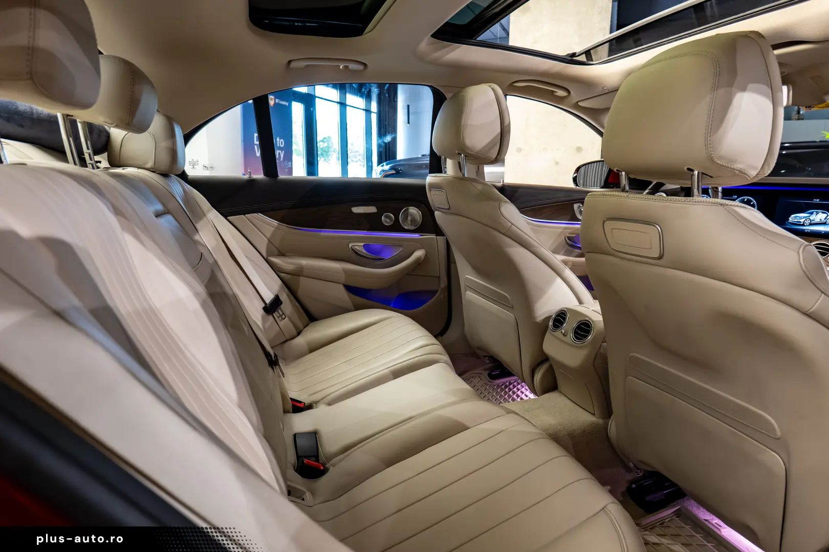 Mercedes-Benz E220d 4Matic Pano Burmester SoftClose Airmatic