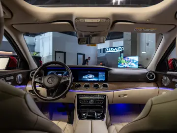 Mercedes-Benz E220d 4Matic Pano Burmester SoftClose Airmatic