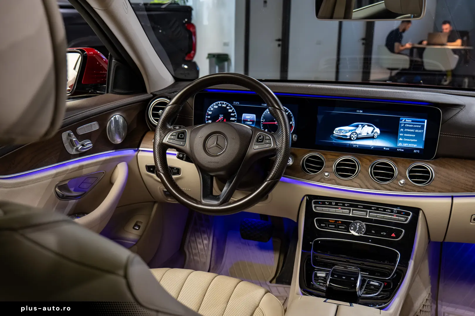 Mercedes-Benz E220d 4Matic Pano Burmester SoftClose Airmatic