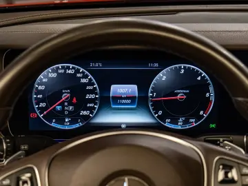 Mercedes-Benz E220d 4Matic Pano Burmester SoftClose Airmatic