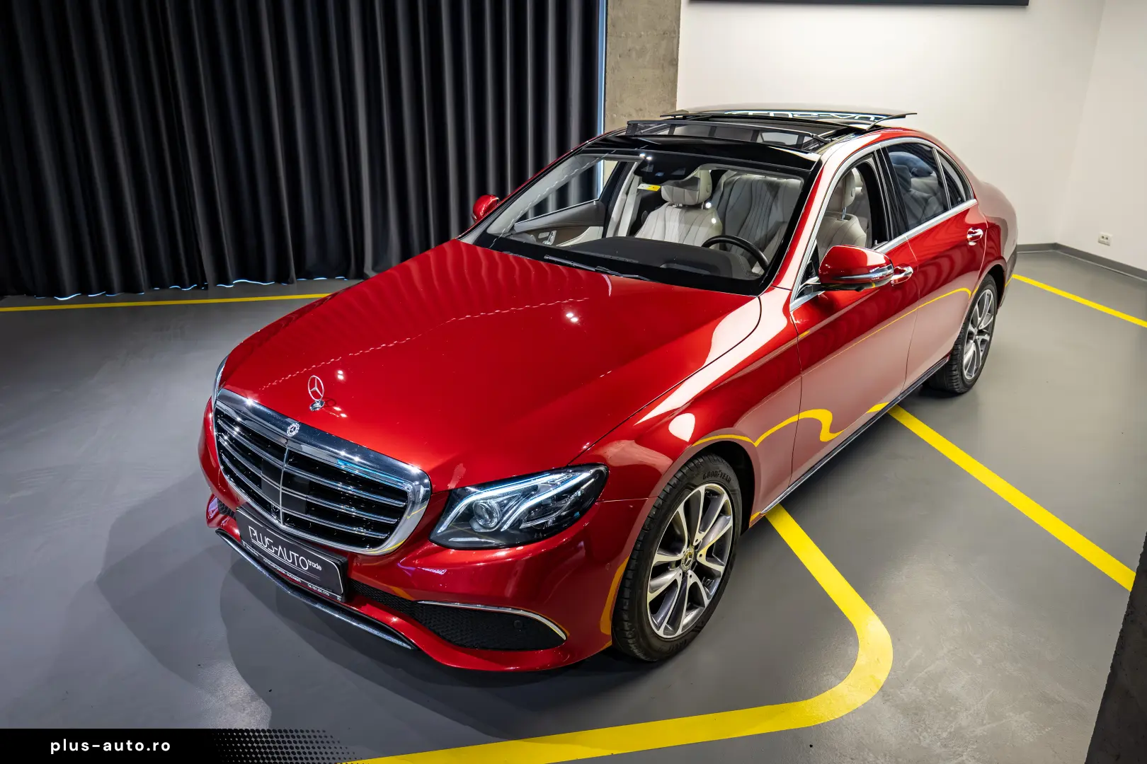 Mercedes-Benz E220d 4Matic Pano Burmester SoftClose Airmatic