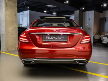 Mercedes-Benz E220d 4Matic Pano Burmester SoftClose Airmatic