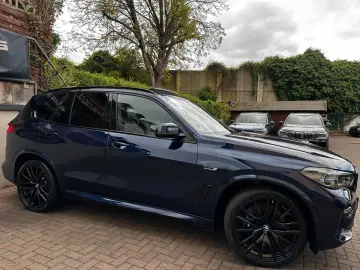 BMW X5 xDr45e M Sport PANO AHK Laser HiFi Shadow 22