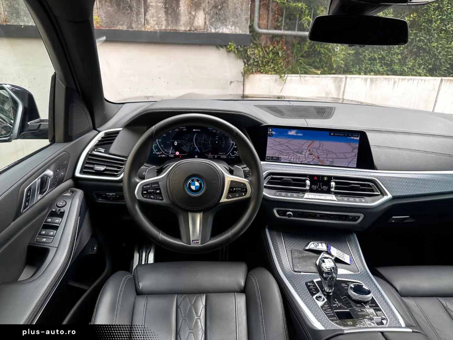 BMW X5 xDr45e M Sport PANO AHK Laser HiFi Shadow 22