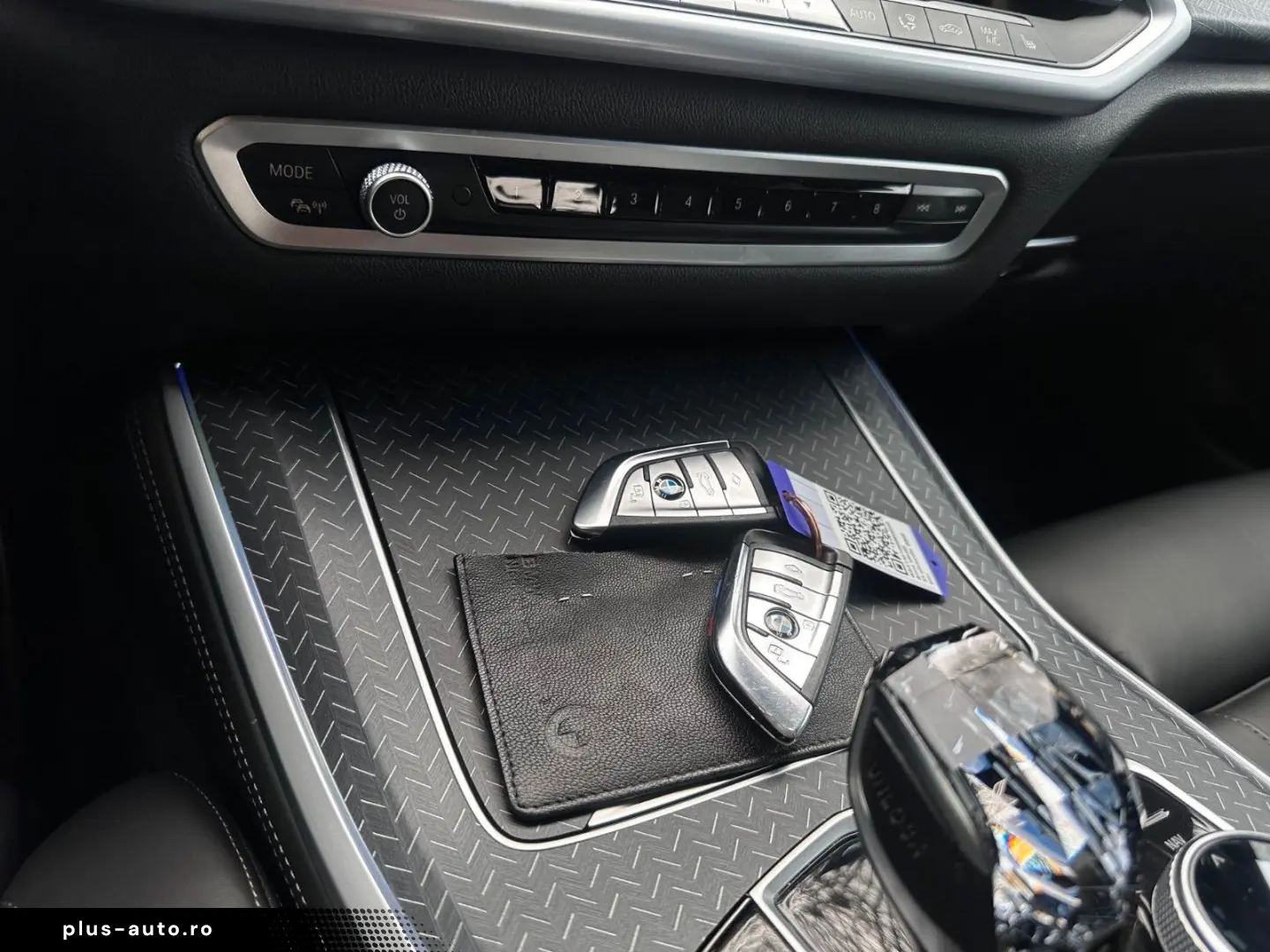 BMW X5 xDr45e M Sport PANO AHK Laser HiFi Shadow 22