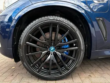BMW X5 xDr45e M Sport PANO AHK Laser HiFi Shadow 22
