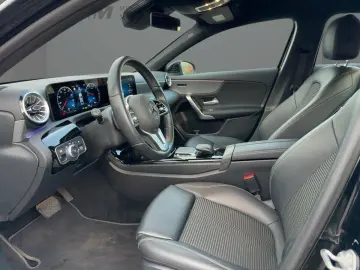 MERCEDES-BENZ A 250 e Limousine LED Carplay Kamera Ambien