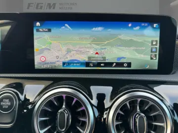 MERCEDES-BENZ A 250 e Limousine LED Carplay Kamera Ambien