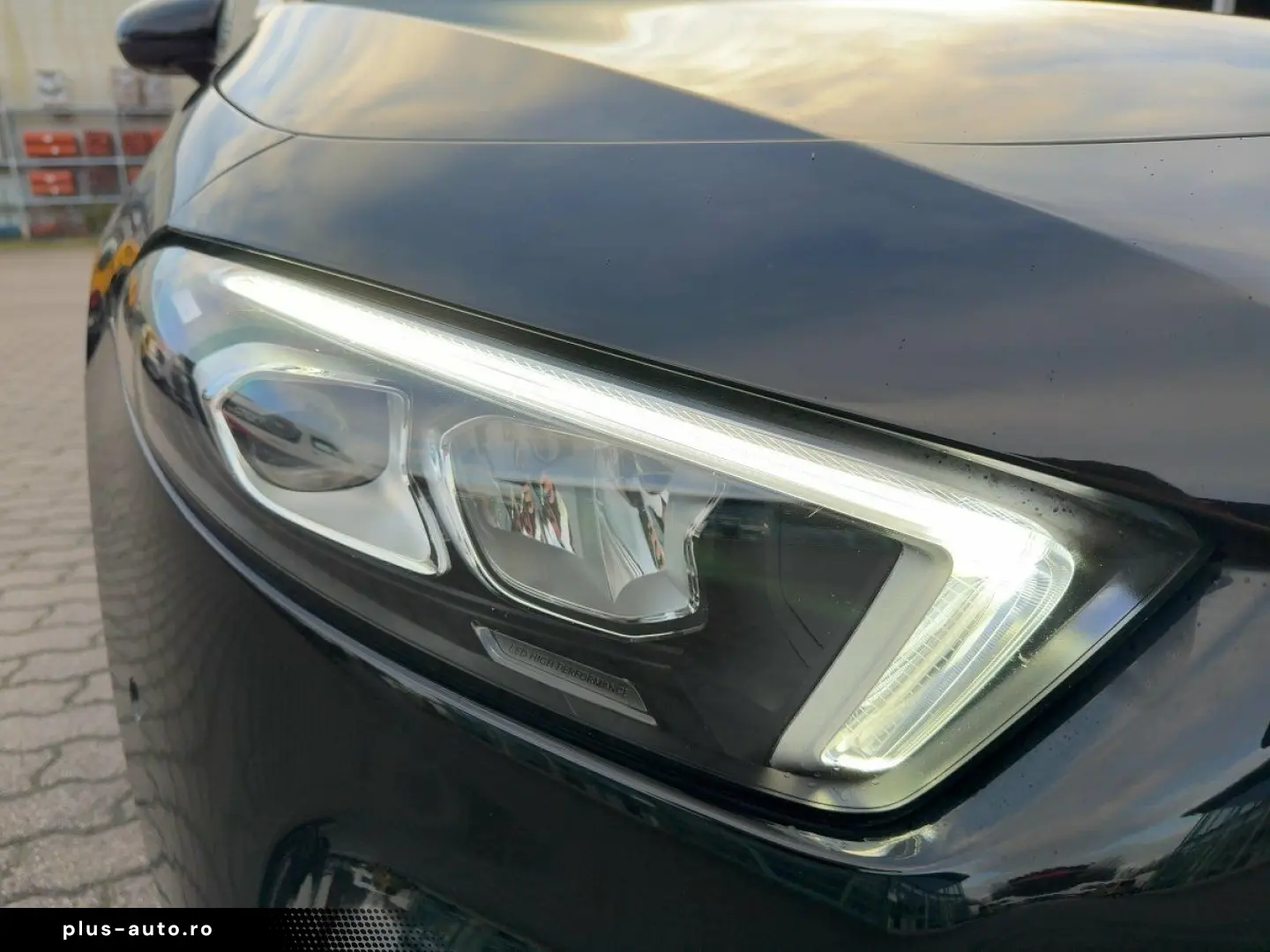 MERCEDES-BENZ A 250 e Limousine LED Carplay Kamera Ambien