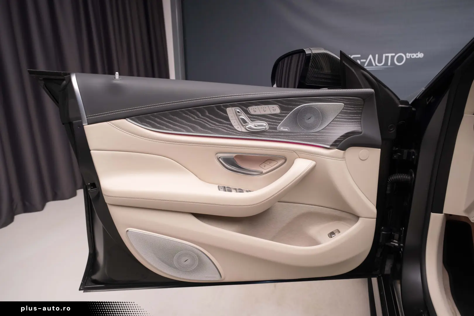 Mercedes-Benz AMG GT 53 4M  Aero-Burm 3D-Soft-TouchScreen