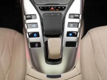 Mercedes-Benz AMG GT 53 4M  Aero-Burm 3D-Soft-TouchScreen