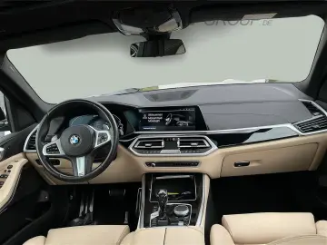 BMW X5 xDrive45e M SPORT LC PROF PANO LUFT E-SITZE