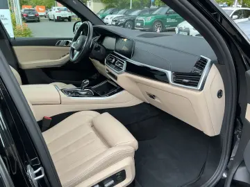 BMW X5 xDrive45e M SPORT LC PROF PANO LUFT E-SITZE