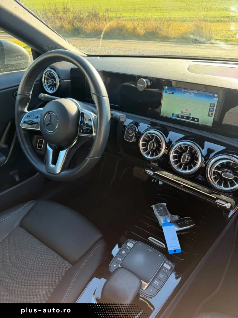 MERCEDES-BENZ CLA 180 d Limo  Navi  Ambiente  Kamera  LED
