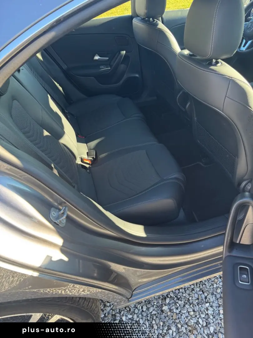 MERCEDES-BENZ CLA 180 d Limo  Navi  Ambiente  Kamera  LED
