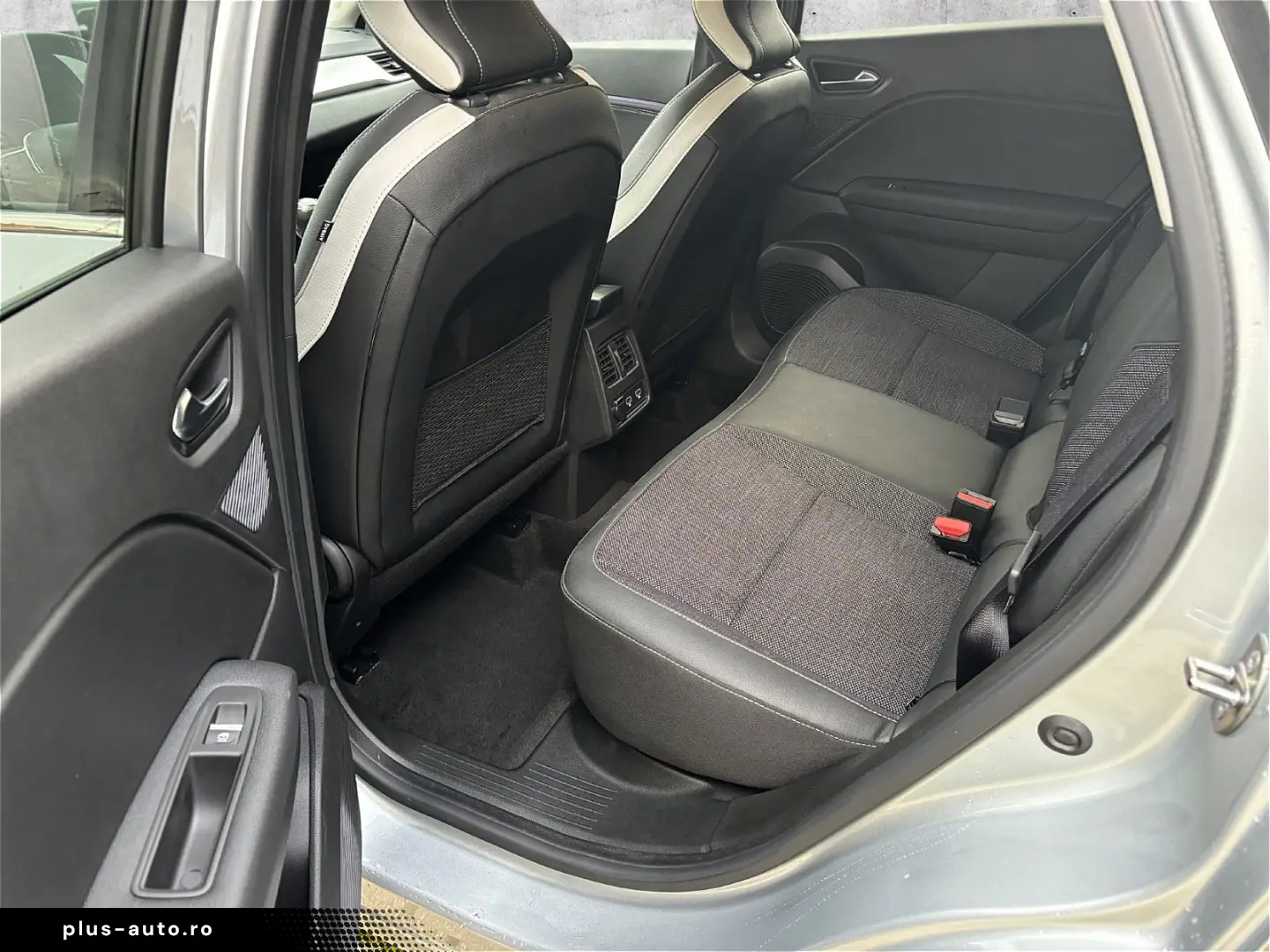 RENAULT Captur II Techno DAB LED RFK Klimaaut. PDC