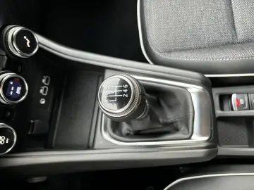 RENAULT Captur II Techno DAB LED RFK Klimaaut. PDC