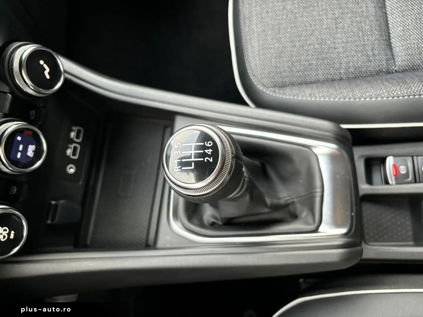 RENAULT Captur II Techno DAB LED RFK Klimaaut. PDC