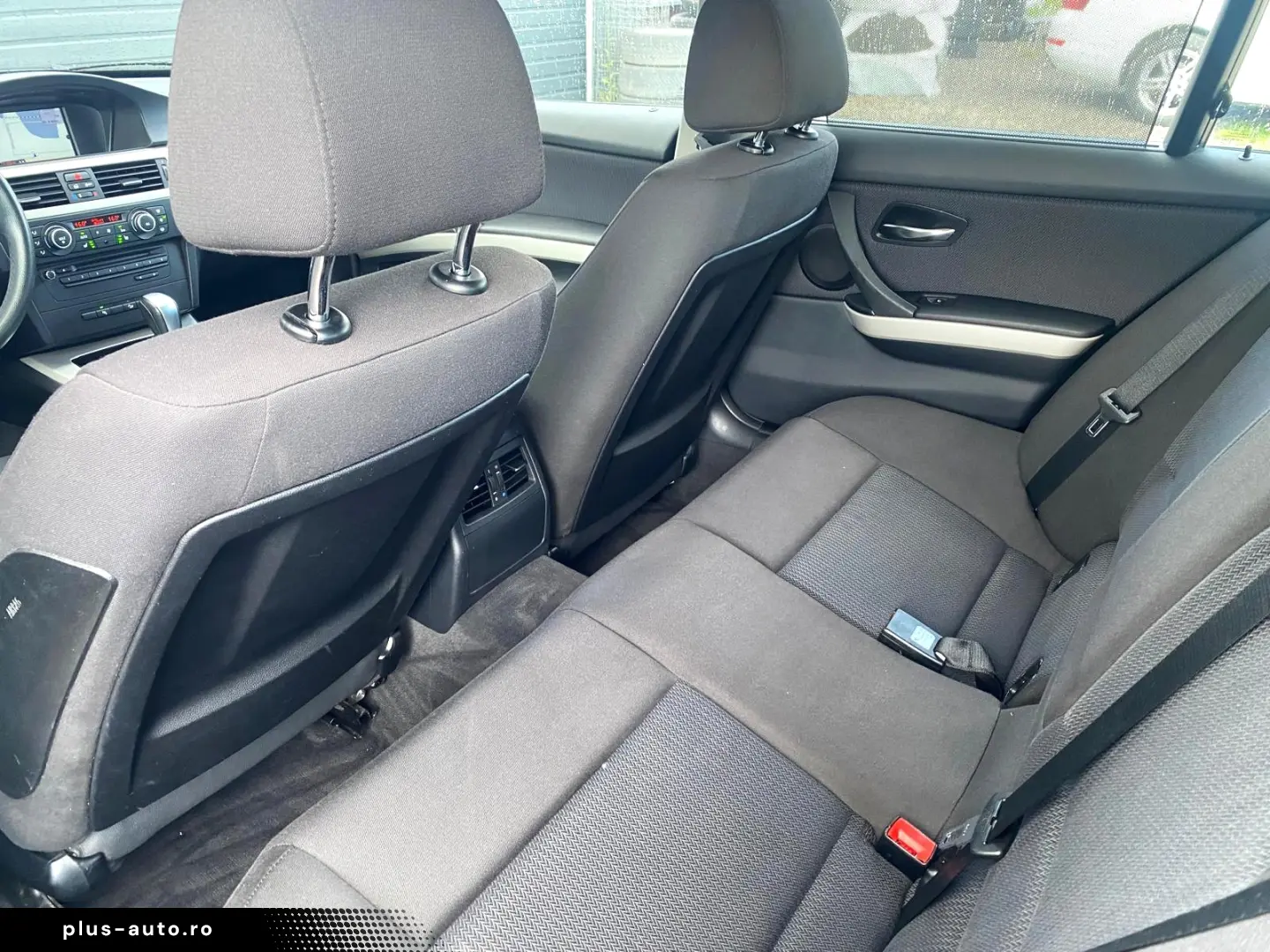 BMW 3 Series 2012 — imagine 9