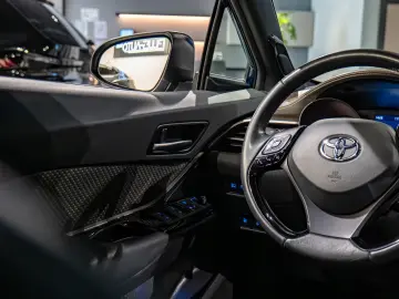 TOYOTA C-HR CLASSY