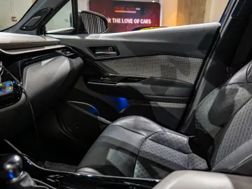 TOYOTA C-HR CLASSY