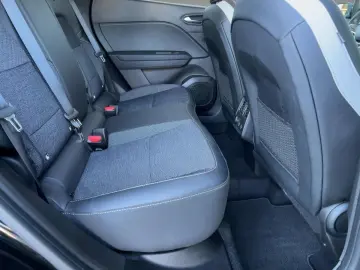 RENAULT Captur TECHNO E-TECH Plug-in 160 Apple CarPlay P