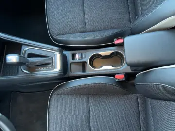 RENAULT Captur TECHNO E-TECH Plug-in 160 Apple CarPlay P