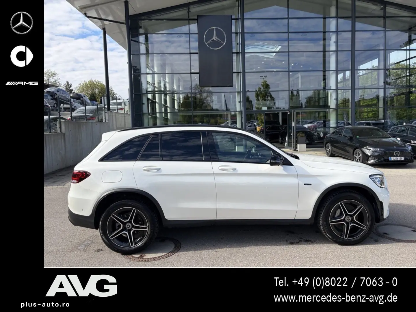 MERCEDES-BENZ GLC 300 e 4M AMG-LINE LED Pano-Dach 360 Night