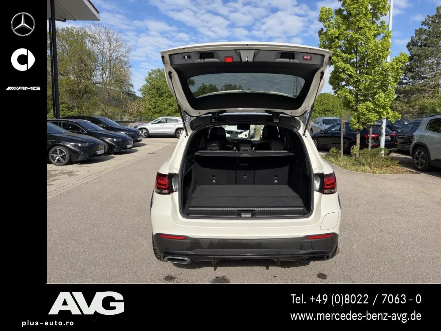 MERCEDES-BENZ GLC 300 e 4M AMG-LINE LED Pano-Dach 360 Night