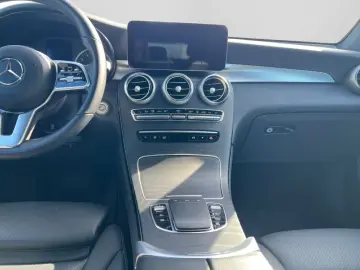 MERCEDES-BENZ GLC 300e 4M Coupé LED KAM AHK CarPlay