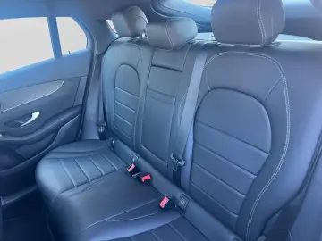 MERCEDES-BENZ GLC 300e 4M Coupé LED KAM AHK CarPlay