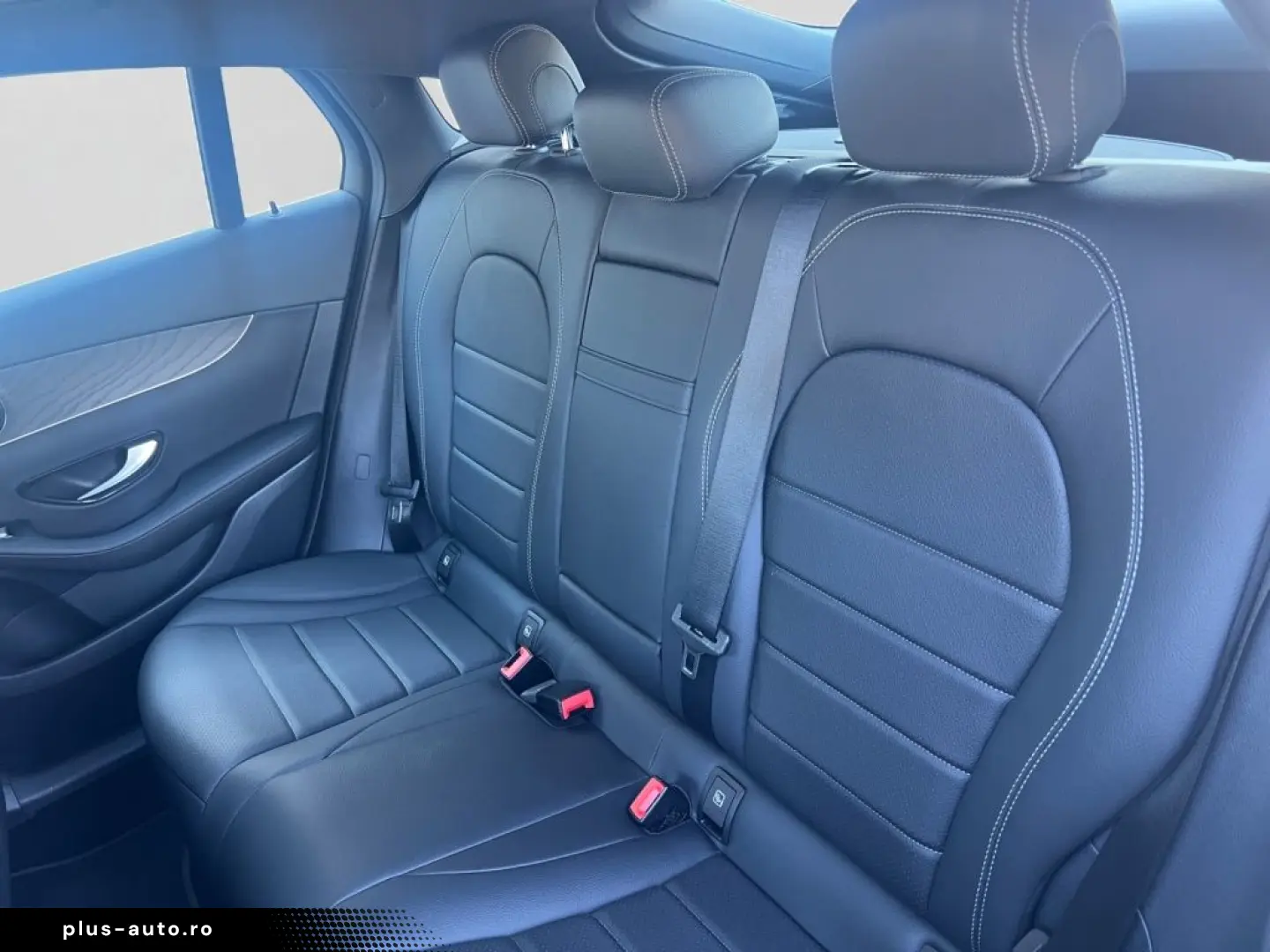 MERCEDES-BENZ GLC 300e 4M Coupé LED KAM AHK CarPlay
