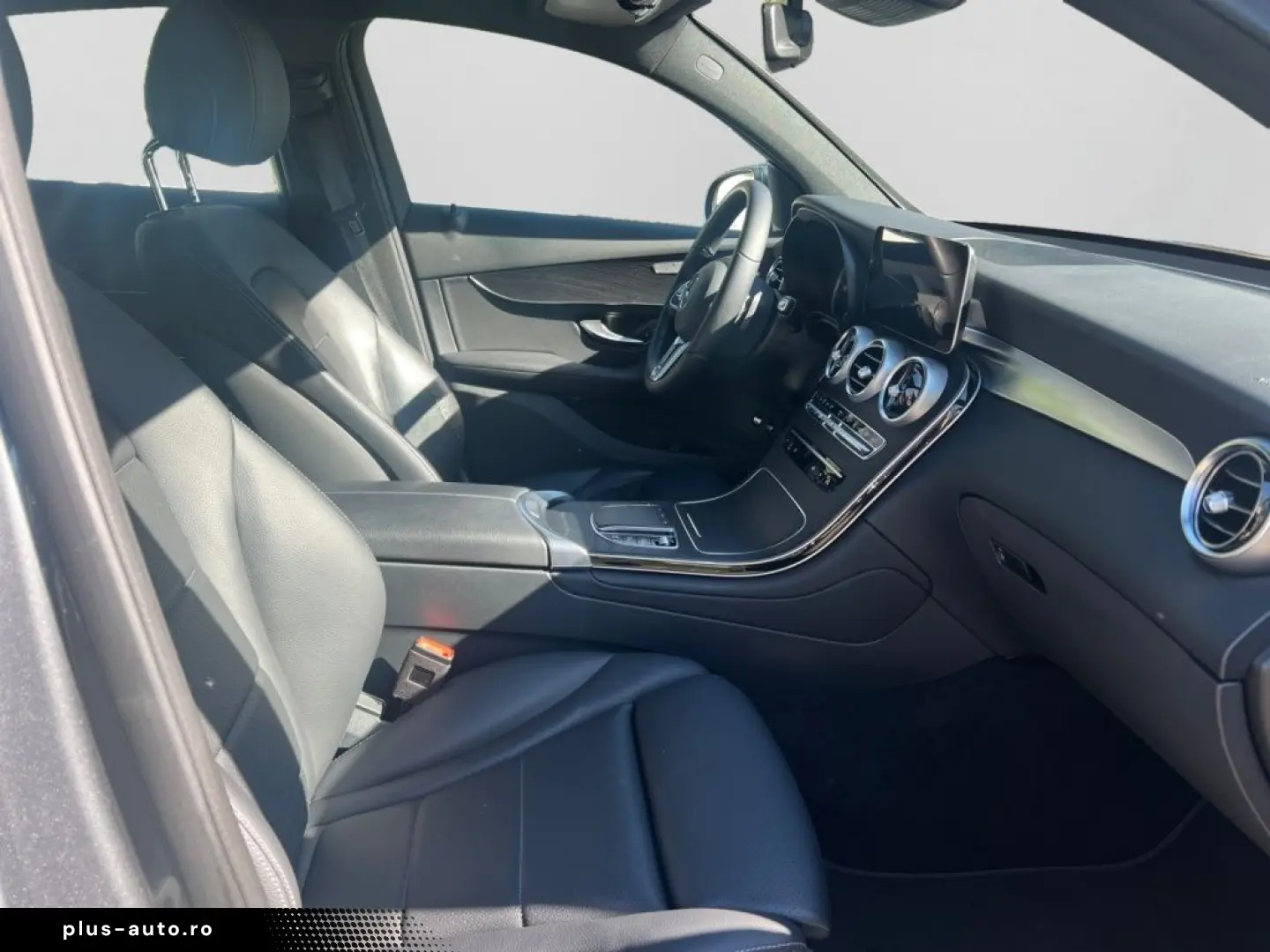 MERCEDES-BENZ GLC 300e 4M Coupé LED KAM AHK CarPlay