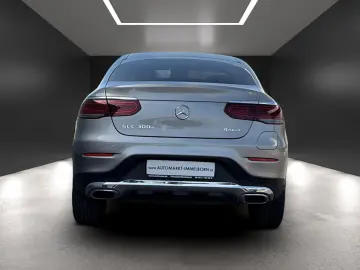 MERCEDES-BENZ GLC 300 e Coupe Exclusive Memory Sdach