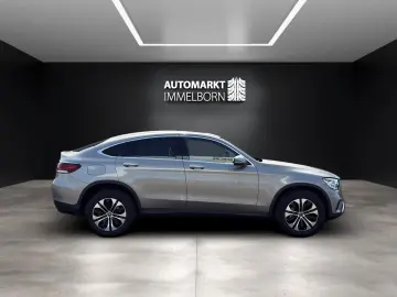 MERCEDES-BENZ GLC 300 e Coupe Exclusive Memory Sdach
