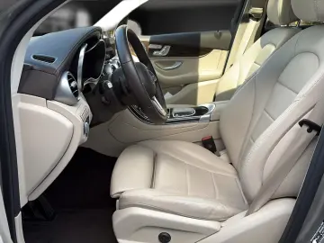 MERCEDES-BENZ GLC 300 e Coupe Exclusive Memory Sdach