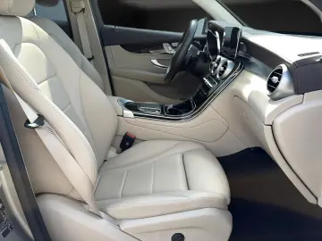 MERCEDES-BENZ GLC 300 e Coupe Exclusive Memory Sdach