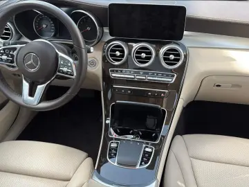 MERCEDES-BENZ GLC 300 e Coupe Exclusive Memory Sdach